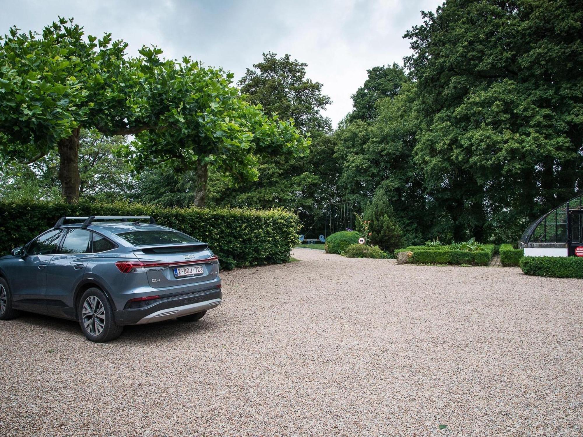 Вилла Luxurious Castle With Hot Tub In The Belgian Jamoigne Экстерьер фото
