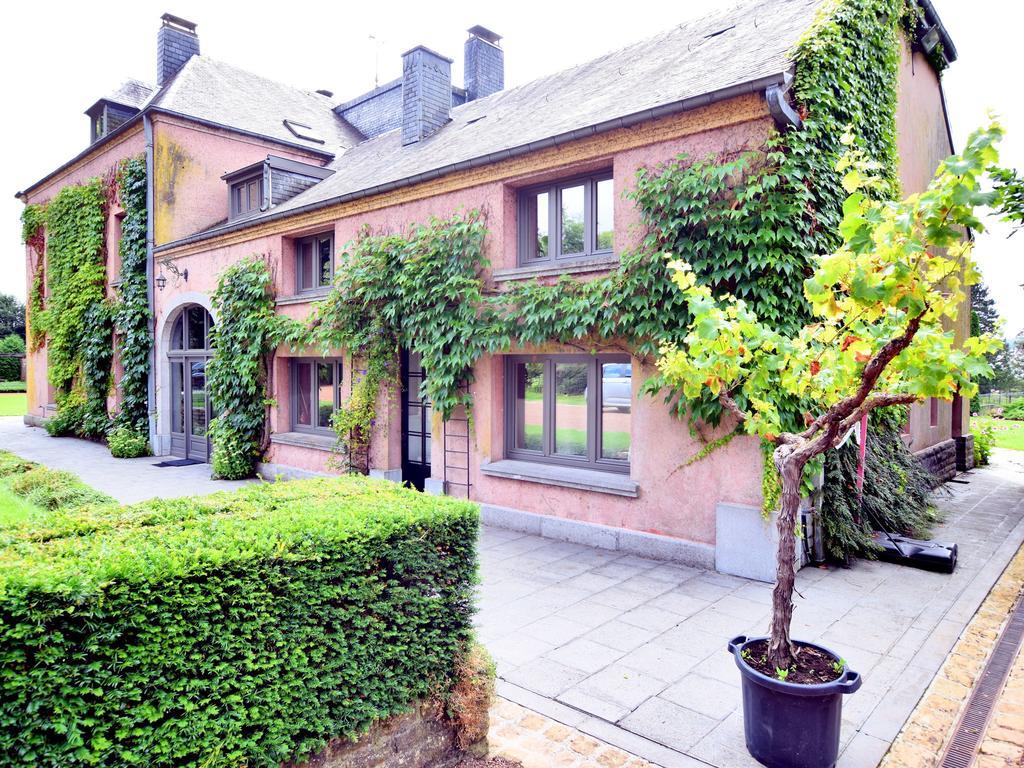 Вилла Luxurious Castle With Hot Tub In The Belgian Jamoigne Экстерьер фото